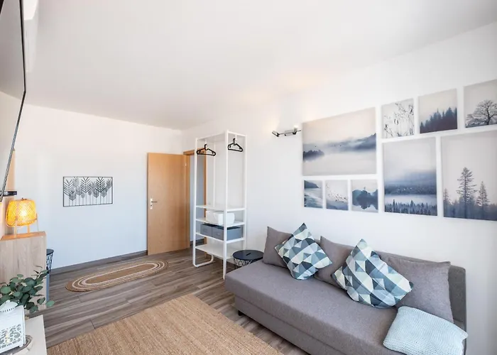 Beguest Oceanic Rainbow Apt